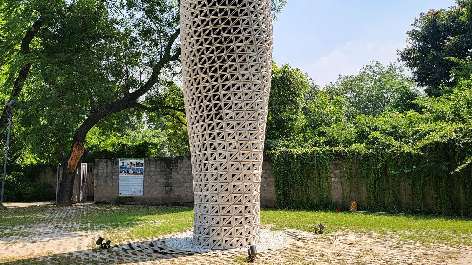 India's Innovative Air Purification Tower