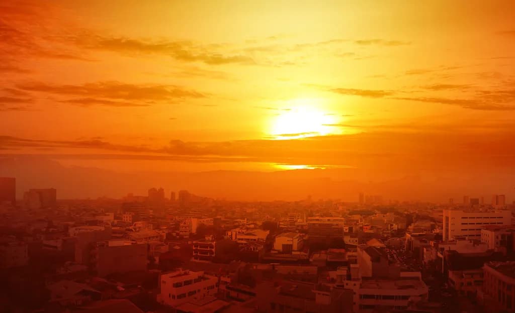 Severe Heatwaves Affecting India