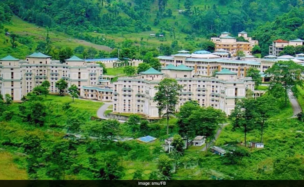 President Murmu at Sikkim University Ceremony